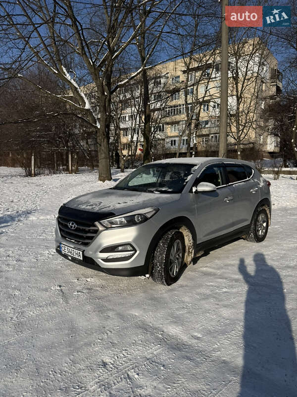 Позашляховик / Кросовер Hyundai Tucson 2016 в Чернівцях