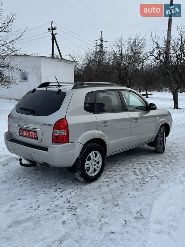 Позашляховик / Кросовер Hyundai Tucson 2009 в Слобожанському фото 8 Позашляховик / Кросовер Hyundai Tucson 2009 в Слобожанському