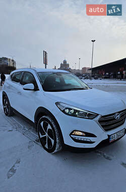 Внедорожник / Кроссовер Hyundai Tucson 2016 в Владимире
