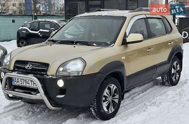 Позашляховик / Кросовер Hyundai Tucson 2006 в Києві