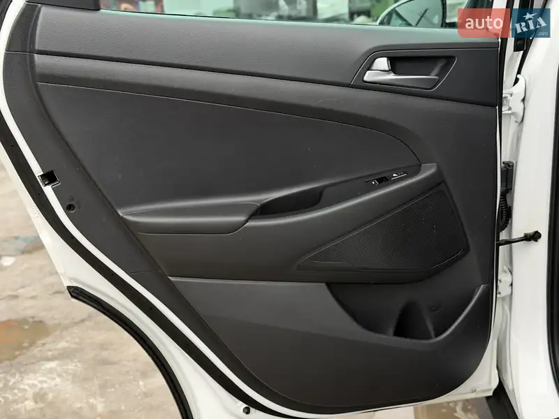 Hyundai Tucson 2016 VIN TMAJ3813DGJ144780 фото оголошення 38 з 113