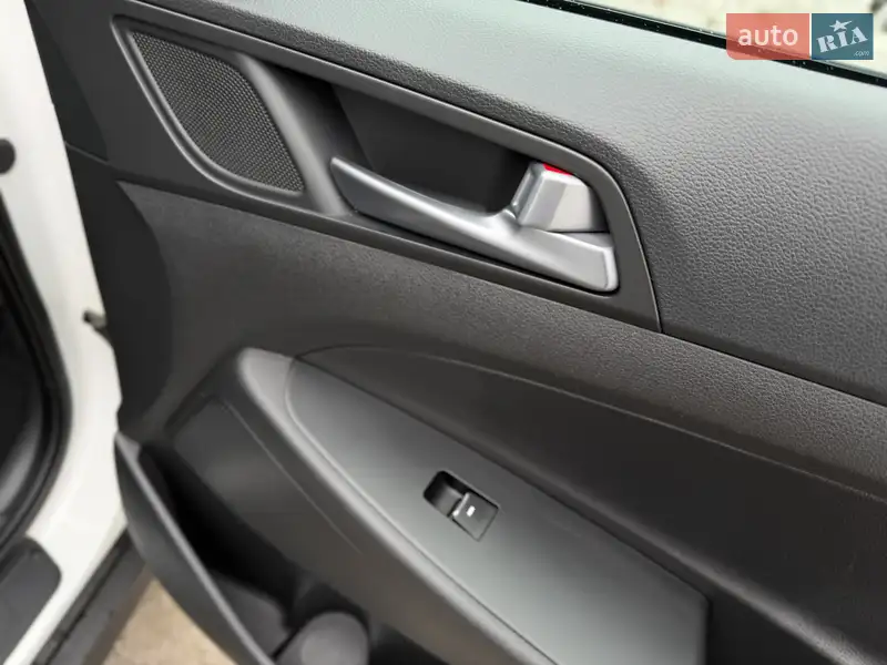 Hyundai Tucson 2016 VIN TMAJ3813DGJ144780 фото оголошення 53 з 113