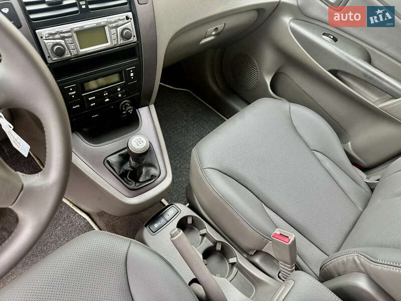 Внедорожник / Кроссовер Hyundai Tucson 2006 в Балте