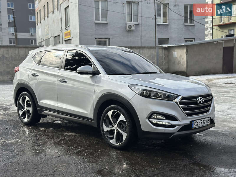 Внедорожник / Кроссовер Hyundai Tucson 2015 в Харькове