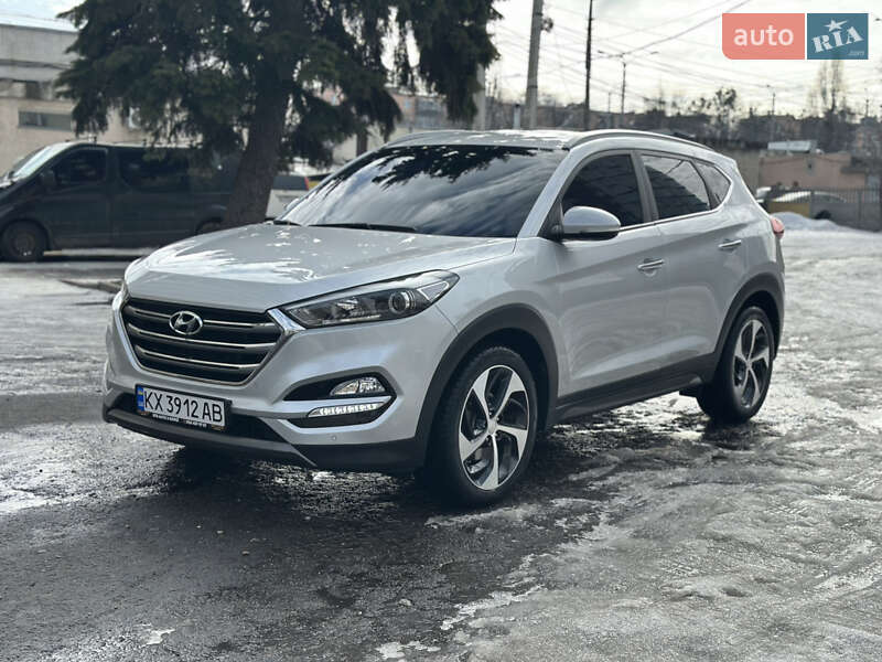 Внедорожник / Кроссовер Hyundai Tucson 2015 в Харькове