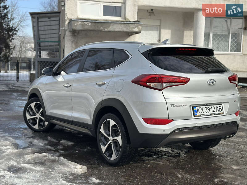 Внедорожник / Кроссовер Hyundai Tucson 2015 в Харькове