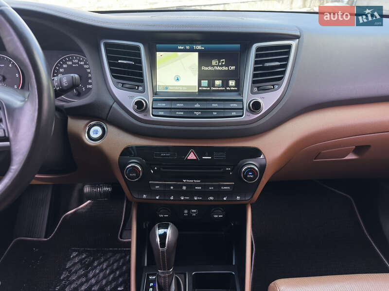 Внедорожник / Кроссовер Hyundai Tucson 2015 в Харькове