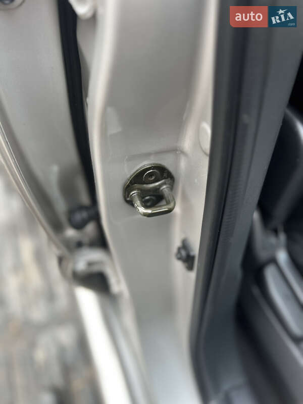 Внедорожник / Кроссовер Hyundai Tucson 2006 в Днепре фото 5 Внедорожник / Кроссовер Hyundai Tucson 2006 в Днепре