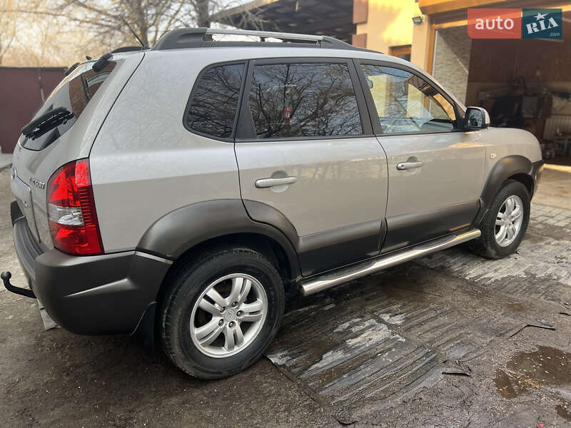 Внедорожник / Кроссовер Hyundai Tucson 2006 в Днепре фото 41 Внедорожник / Кроссовер Hyundai Tucson 2006 в Днепре