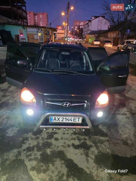 Внедорожник / Кроссовер Hyundai Tucson 2011 в Харькове