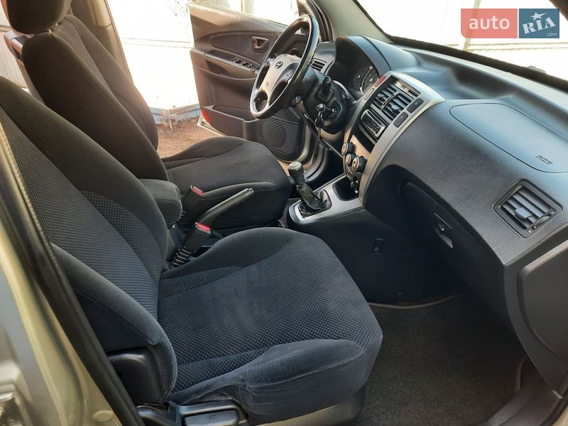 Внедорожник / Кроссовер Hyundai Tucson 2006 в Полтаве