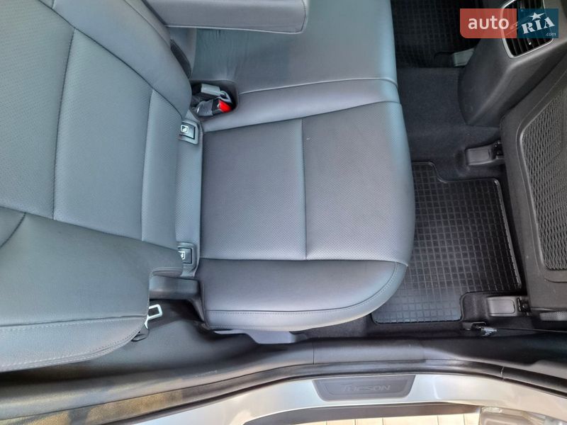 Внедорожник / Кроссовер Hyundai Tucson 2016 в Одессе