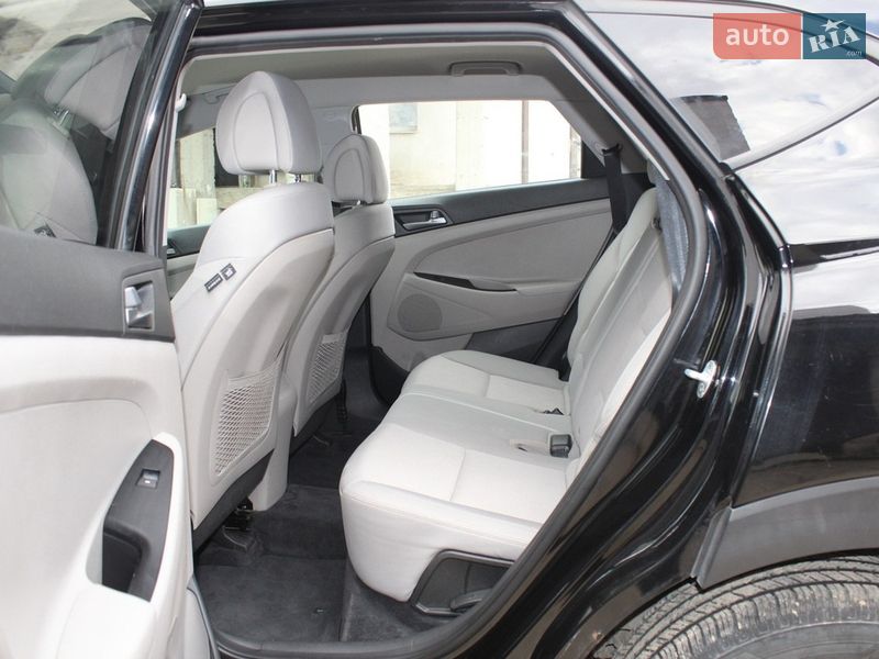 Внедорожник / Кроссовер Hyundai Tucson 2016 в Львове