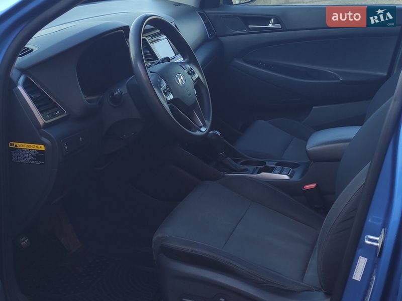 Внедорожник / Кроссовер Hyundai Tucson 2015 в Киеве