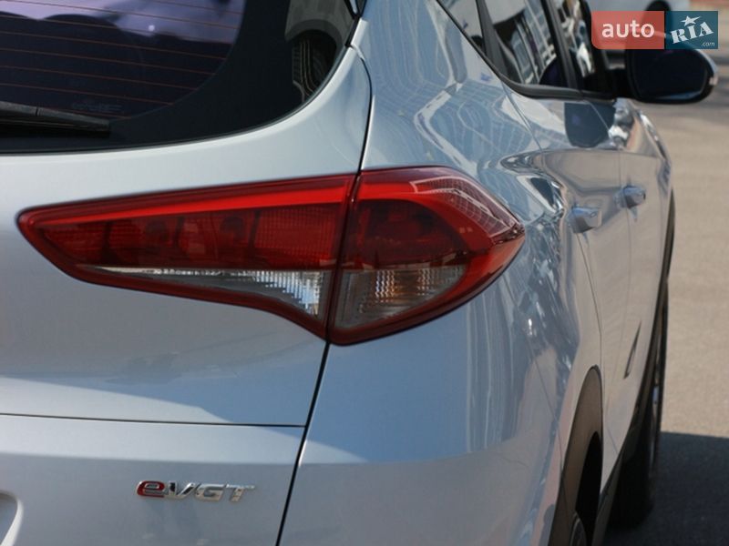 Внедорожник / Кроссовер Hyundai Tucson 2016 в Киеве