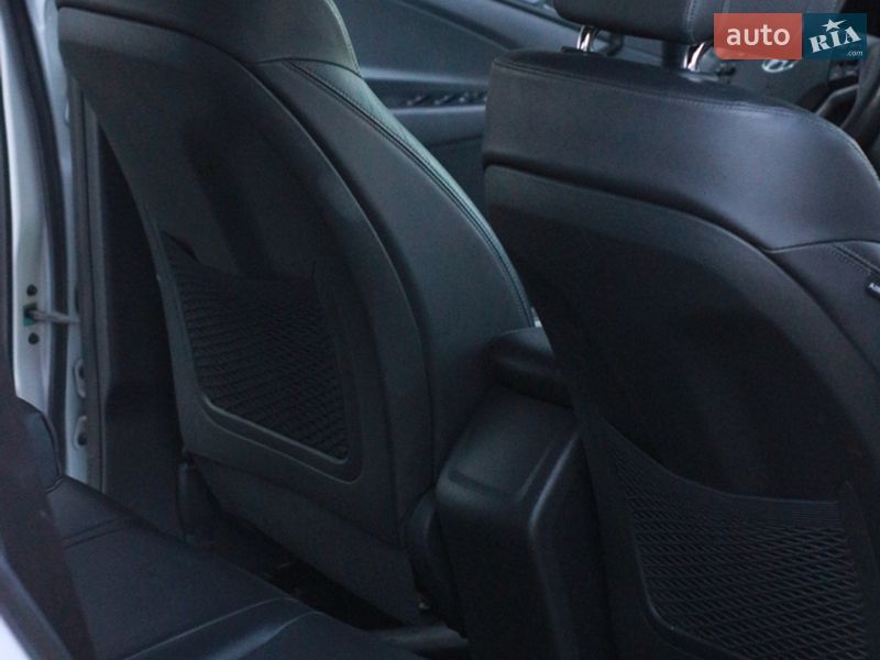 Внедорожник / Кроссовер Hyundai Tucson 2016 в Киеве