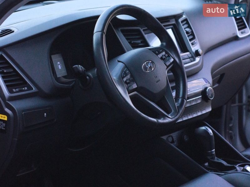 Внедорожник / Кроссовер Hyundai Tucson 2016 в Киеве