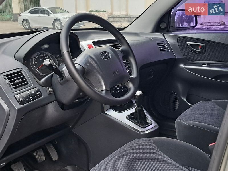 Внедорожник / Кроссовер Hyundai Tucson 2009 в Пятихатках