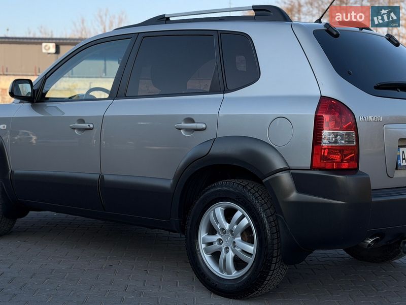 Внедорожник / Кроссовер Hyundai Tucson 2008 в Зборове