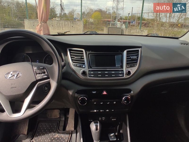 Внедорожник / Кроссовер Hyundai Tucson 2015 в Киеве