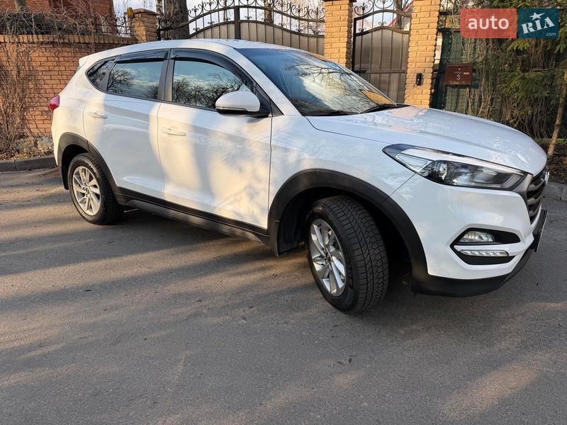 Внедорожник / Кроссовер Hyundai Tucson 2016 в Киеве фото 3 Внедорожник / Кроссовер Hyundai Tucson 2016 в Киеве