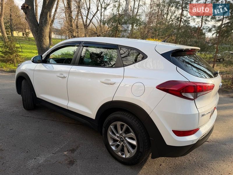Внедорожник / Кроссовер Hyundai Tucson 2016 в Киеве фото 9 Внедорожник / Кроссовер Hyundai Tucson 2016 в Киеве