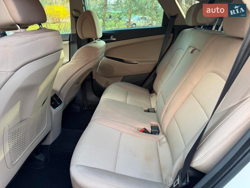 Внедорожник / Кроссовер Hyundai Tucson 2016 в Киеве фото 18 Внедорожник / Кроссовер Hyundai Tucson 2016 в Киеве