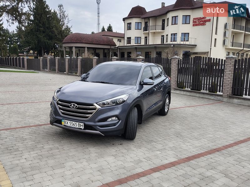 Позашляховик / Кросовер Hyundai Tucson 2016 в Старокостянтинові