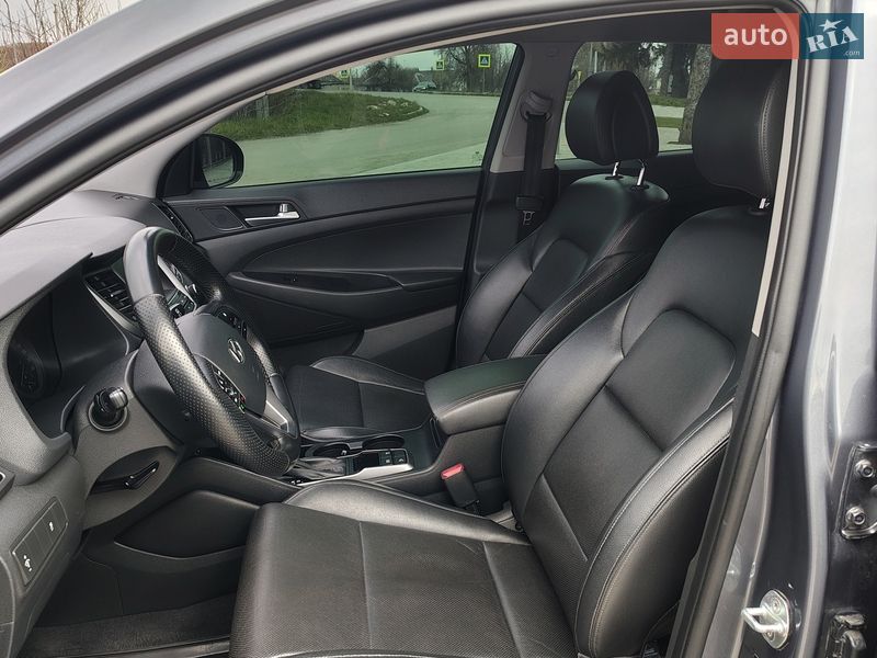 Позашляховик / Кросовер Hyundai Tucson 2016 в Старокостянтинові