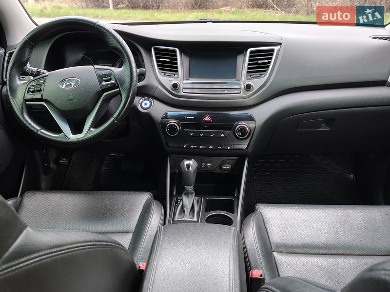 Позашляховик / Кросовер Hyundai Tucson 2016 в Старокостянтинові