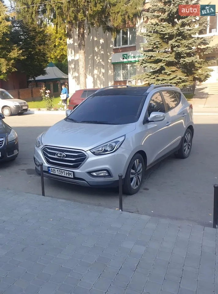 2012 Hyundai Tucson - мініатюра 12