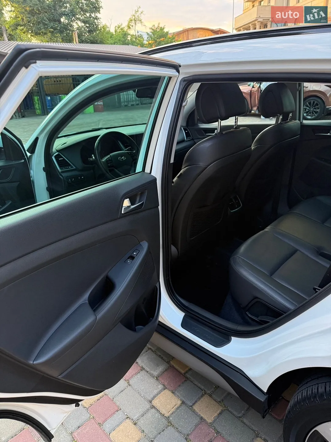 Hyundai Tucson 2017 VIN TMAJ381ADHJ393183 фото оголошення 42 з 60