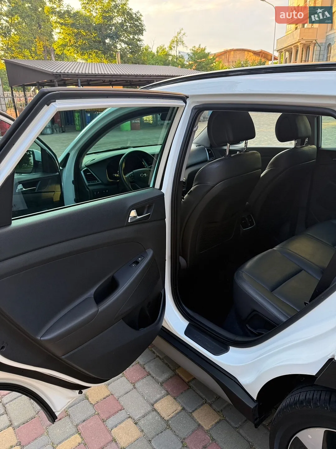 Hyundai Tucson 2017 VIN TMAJ381ADHJ393183 фото оголошення 27 з 60