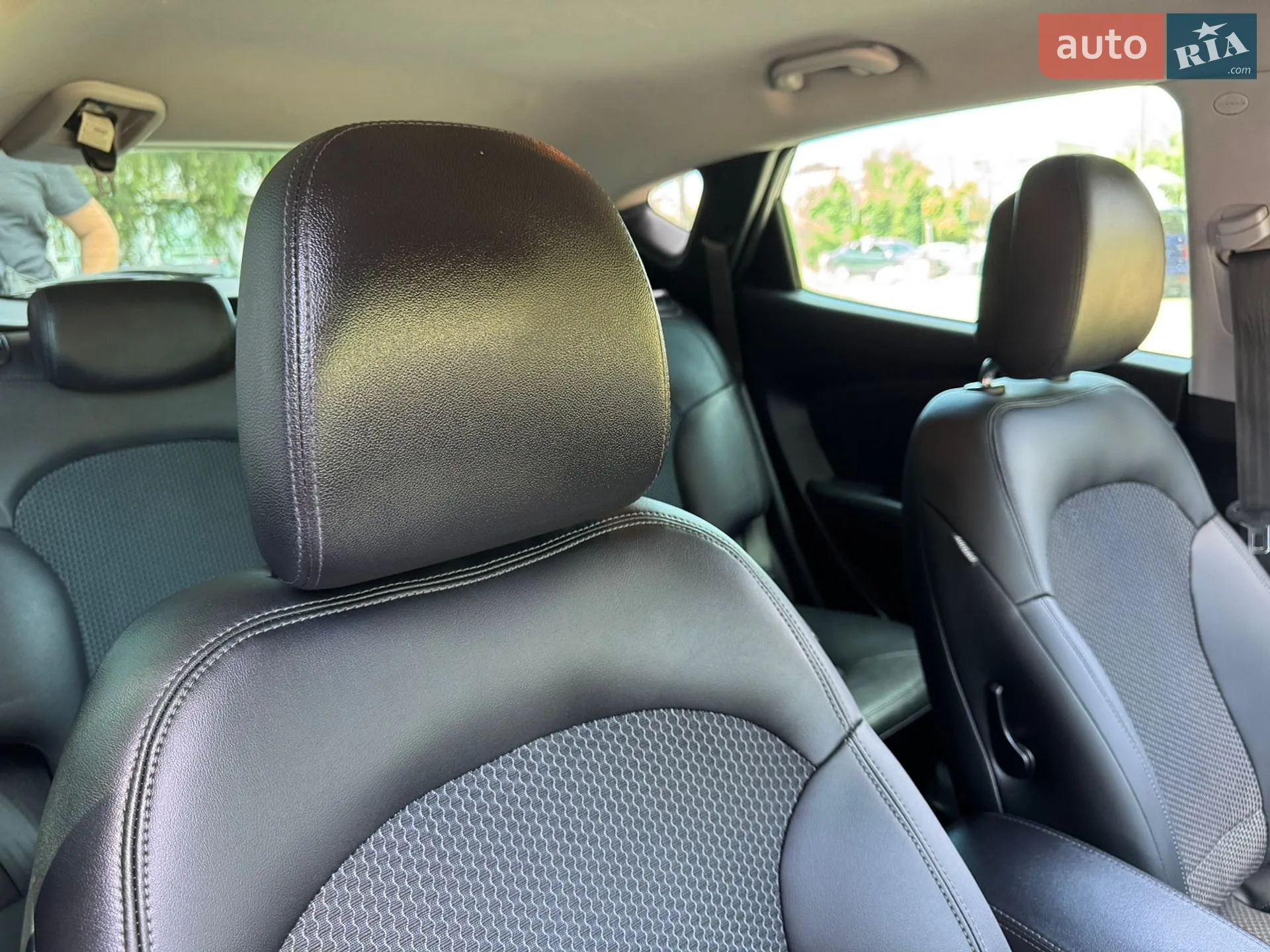 2010 Hyundai Tucson - мініатюра 48