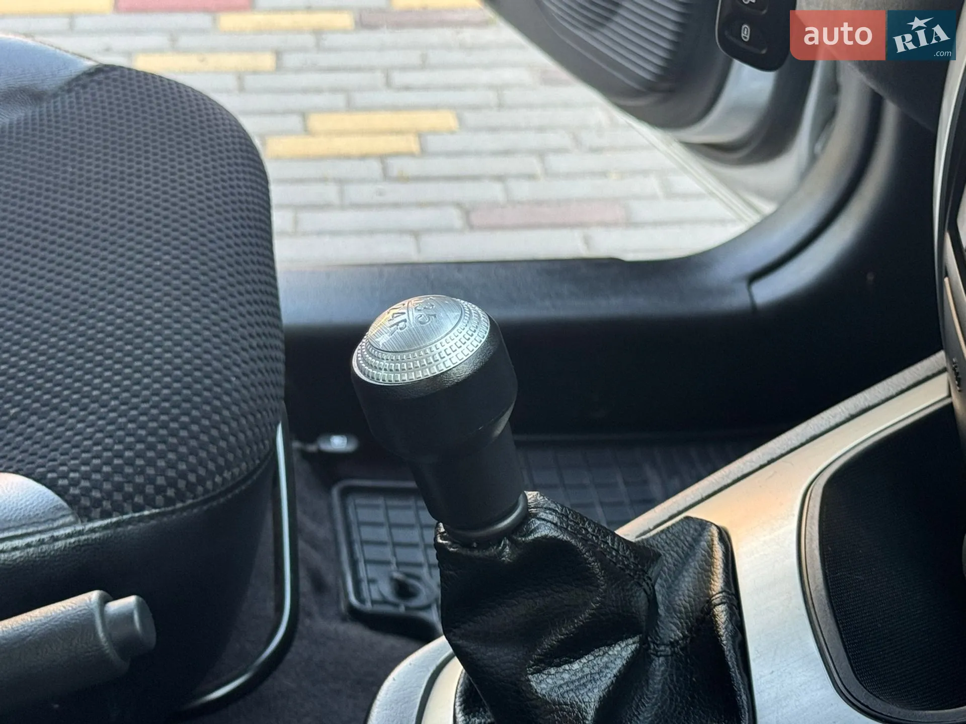 2011 Hyundai Tucson - мініатюра 35