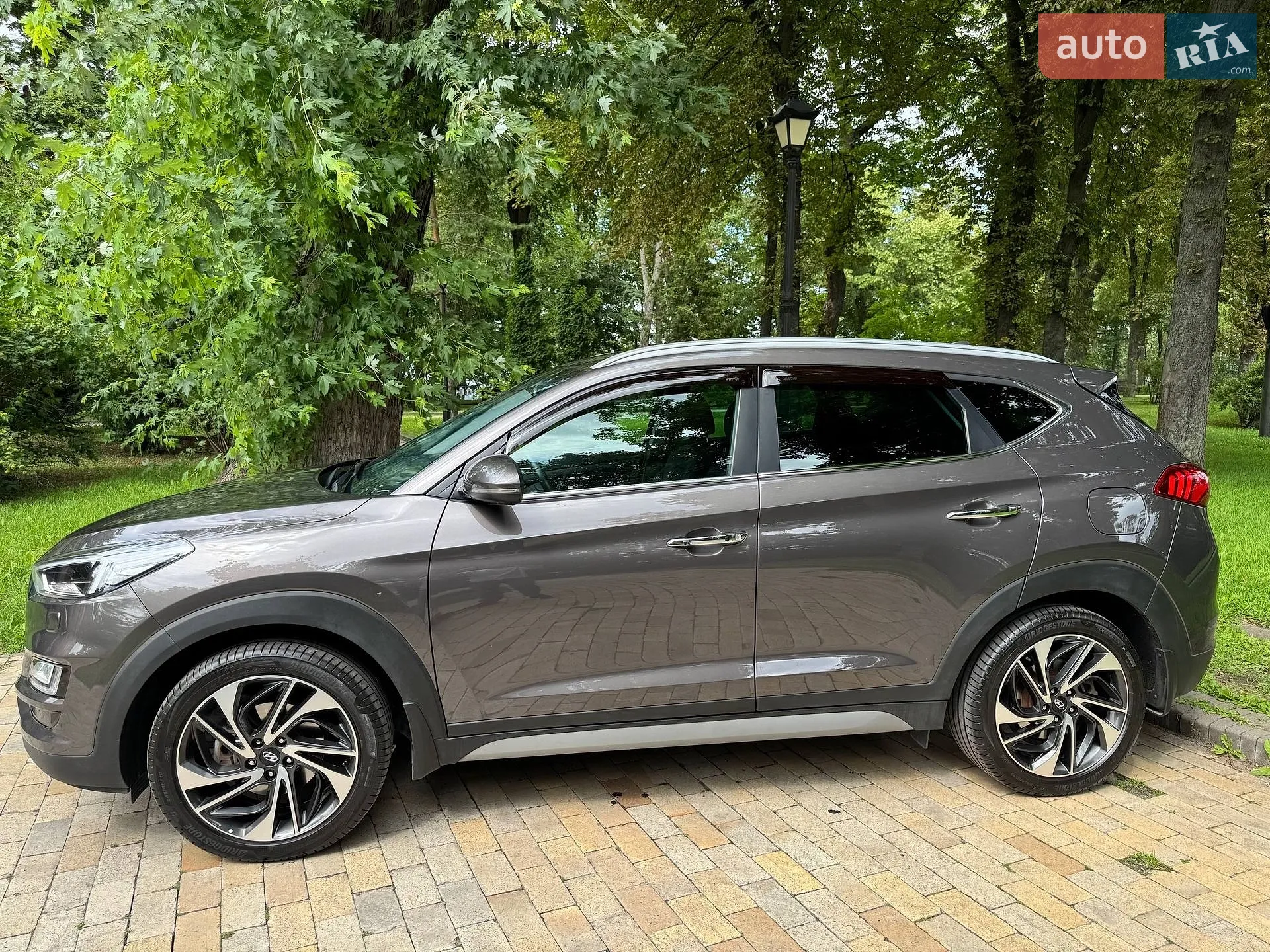 Hyundai Tucson 2011 VIN KMHJU81VBCU388073 фото оголошення 4 з 22
