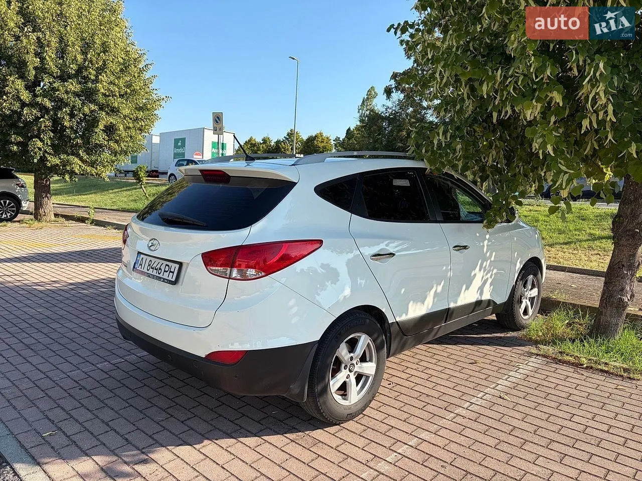 2011 Hyundai Tucson - мініатюра 2