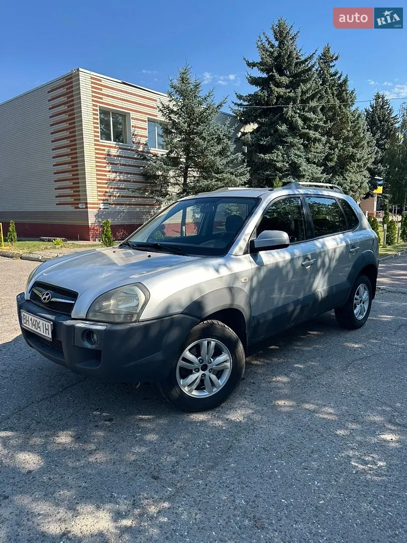2010 Hyundai Tucson - фото 1