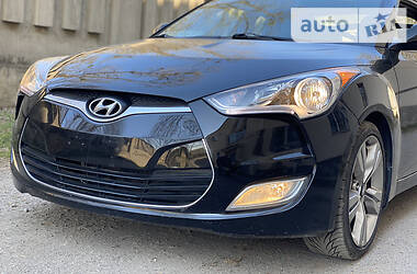 Хэтчбек Hyundai Veloster 2012 в 
