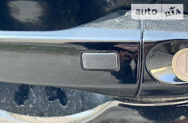 Хэтчбек Hyundai Veloster 2012 в 
