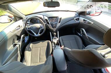 Хэтчбек Hyundai Veloster 2017 в Киеве