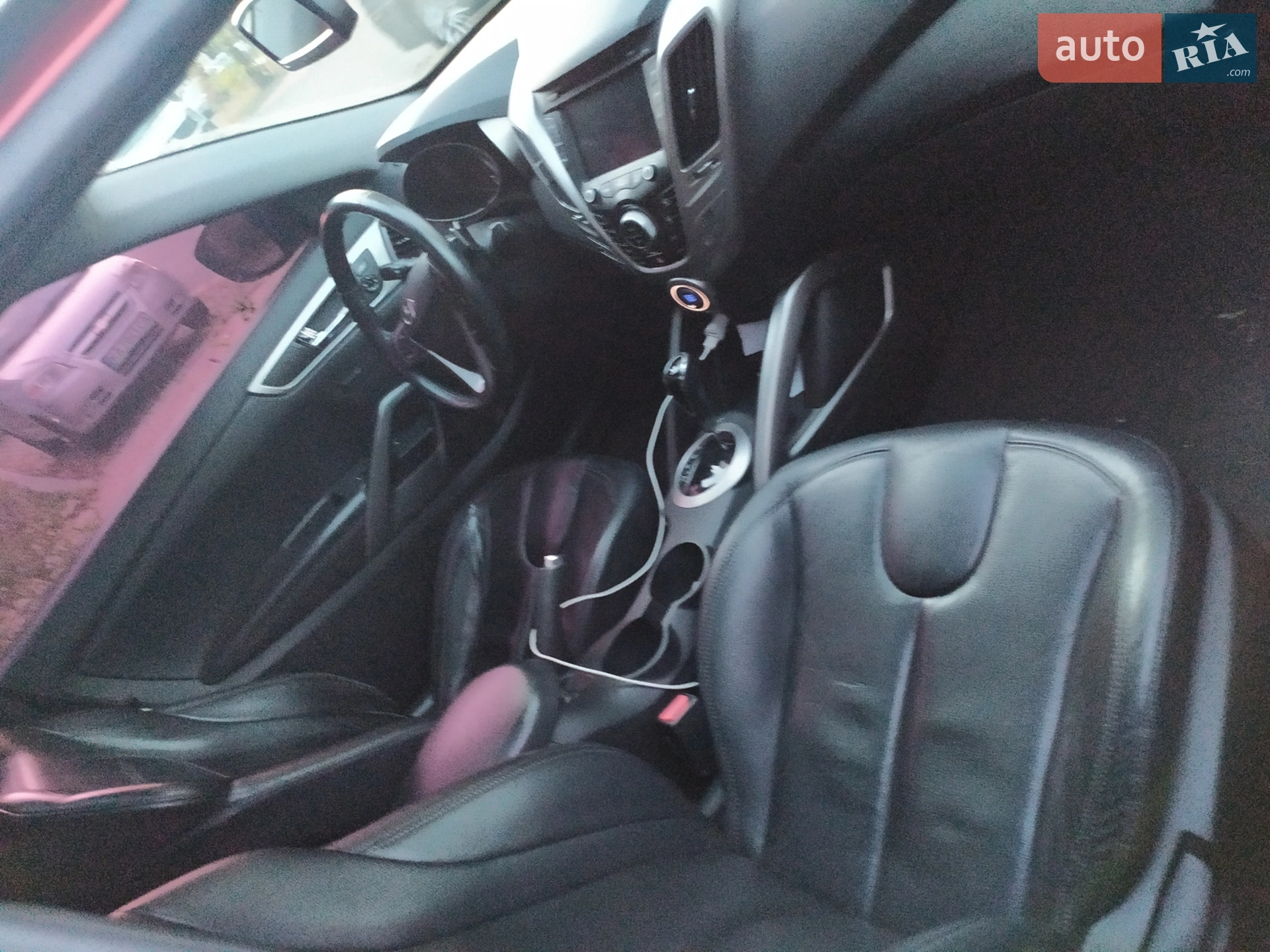 Hyundai Veloster 2011 VIN KMHTE61DGCU029175 фото оголошення 2 з 8