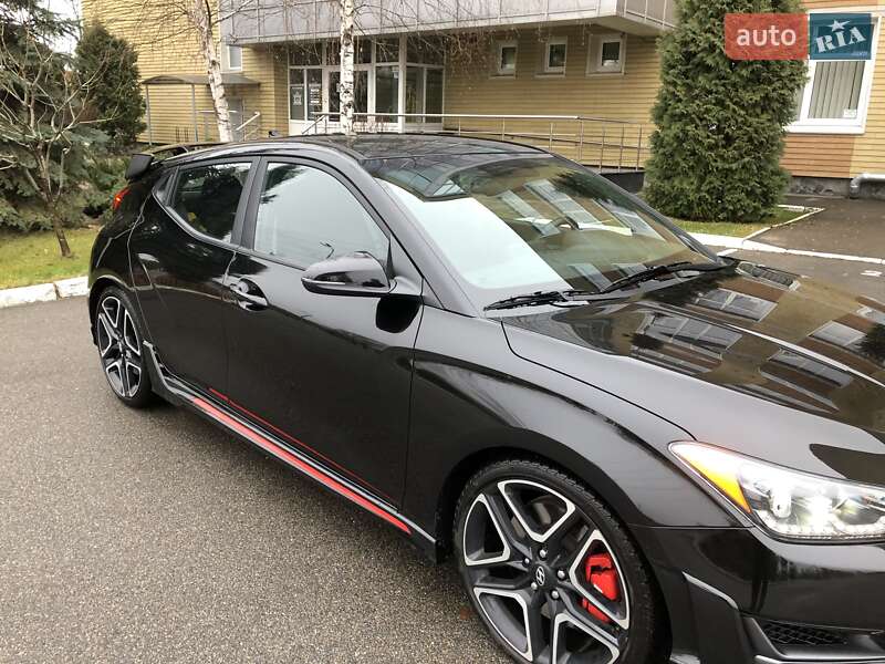 Хэтчбек Hyundai Veloster 2019 в Киеве