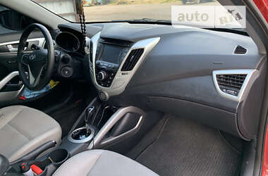 Хетчбек Hyundai Veloster 2012 в 