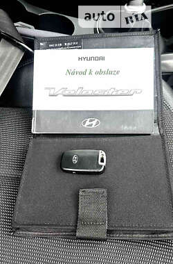 Хэтчбек Hyundai Veloster 2011 в Кропивницком