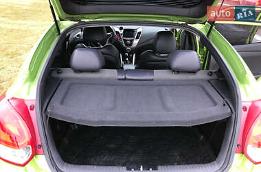 Хэтчбек Hyundai Veloster 2012 в Львове