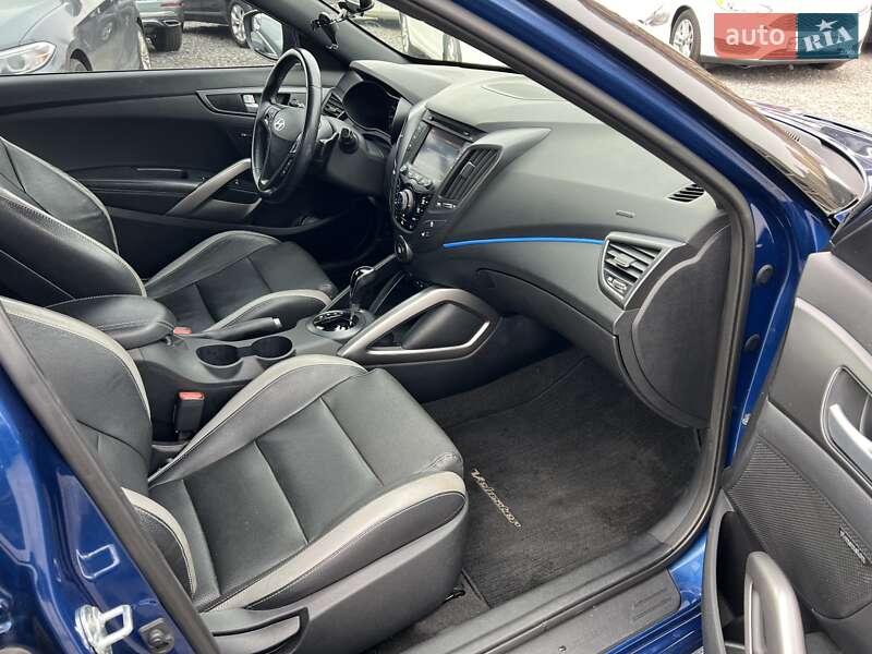 Хэтчбек Hyundai Veloster 2015 в Киеве