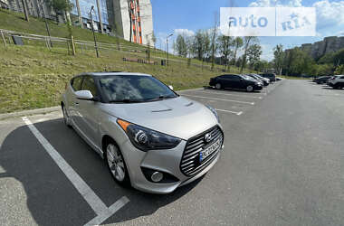 Хэтчбек Hyundai Veloster 2012 в Львове