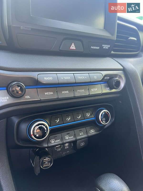 Хэтчбек Hyundai Veloster 2018 в Балте