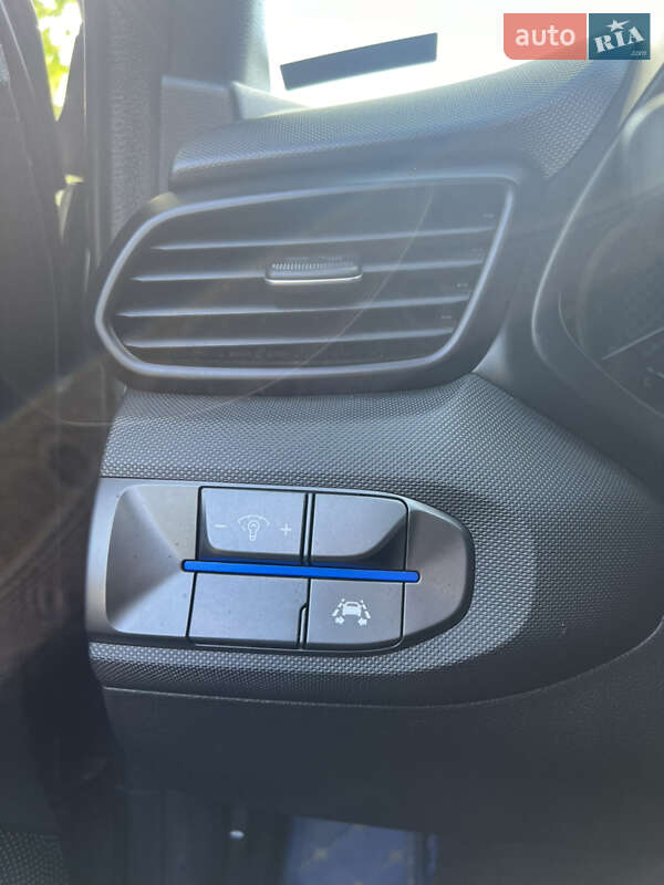 Хэтчбек Hyundai Veloster 2018 в Балте